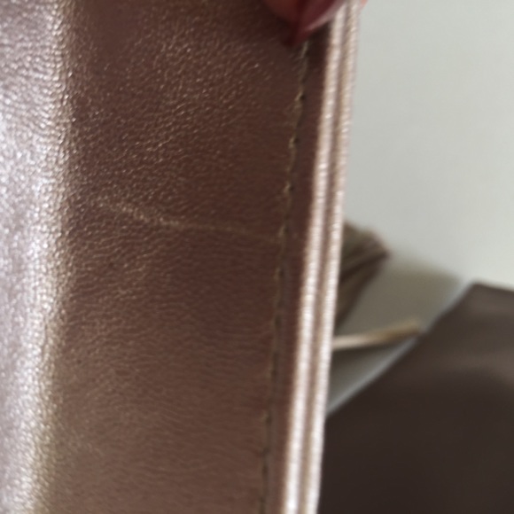 💞Neiman Marcus champagne lavender colored clutch - Picture 7 of 7